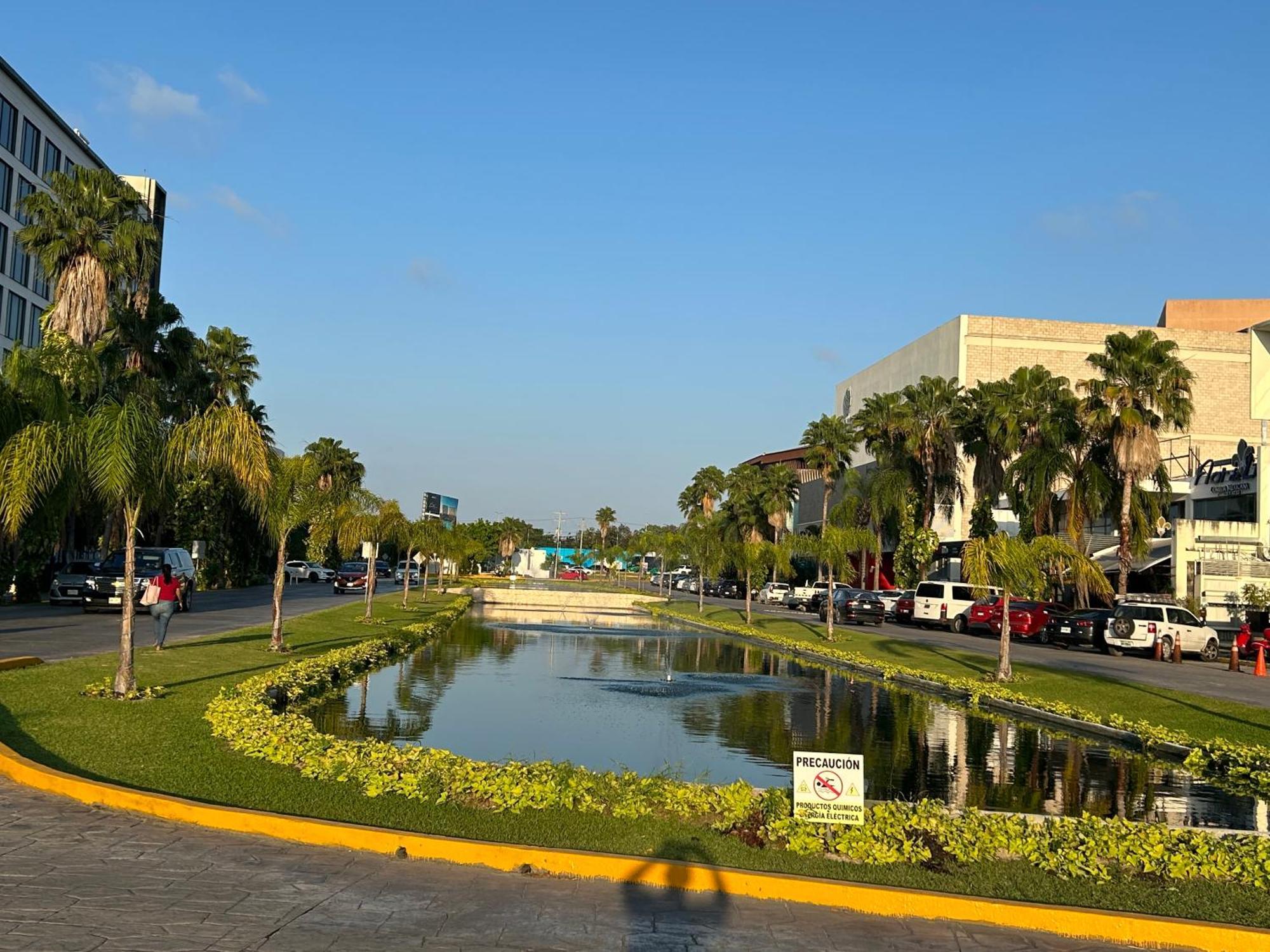 Suites Athos4 Cancún Exteriör bild